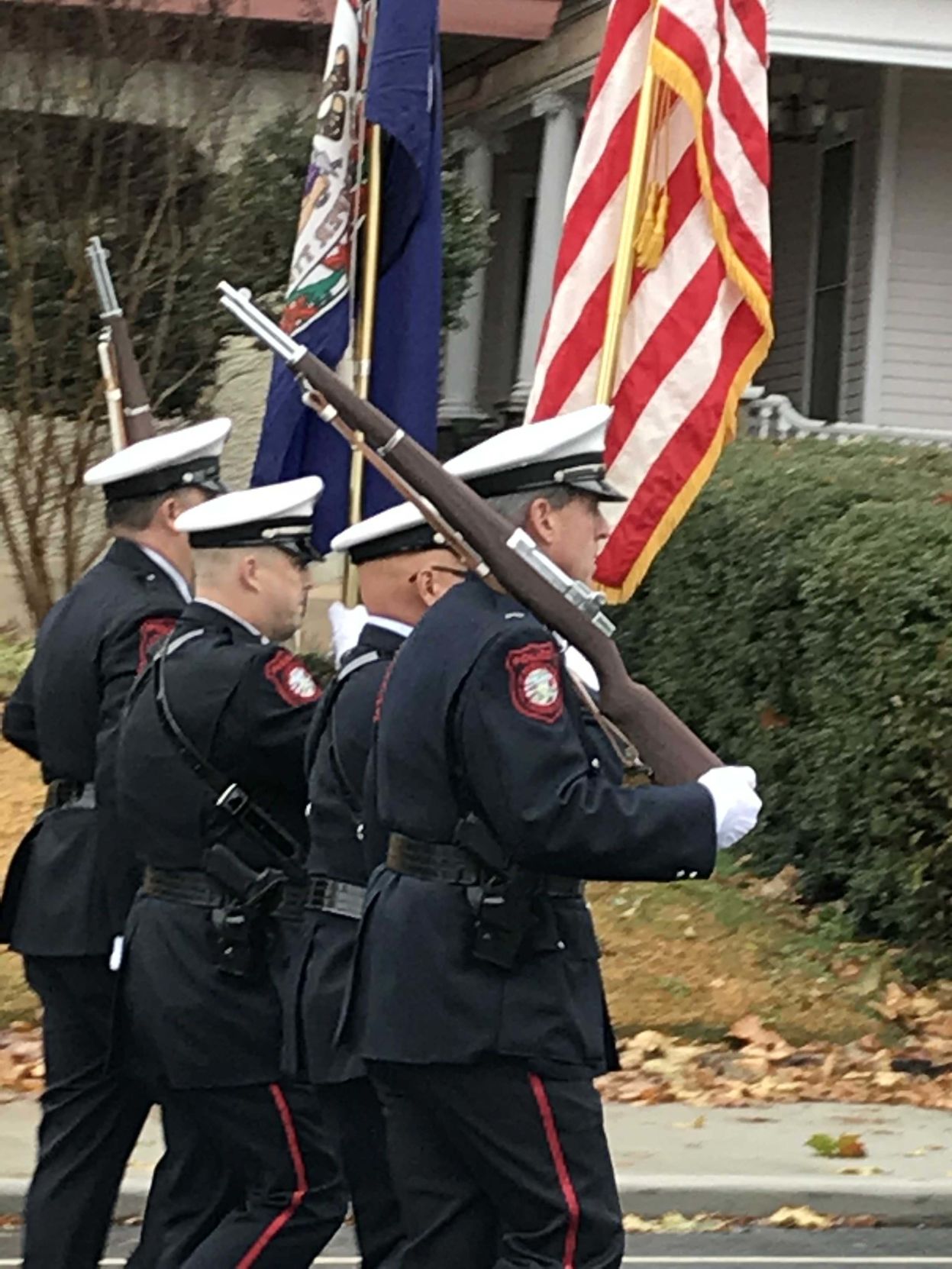 DRB 120318 Parade 03.jpg